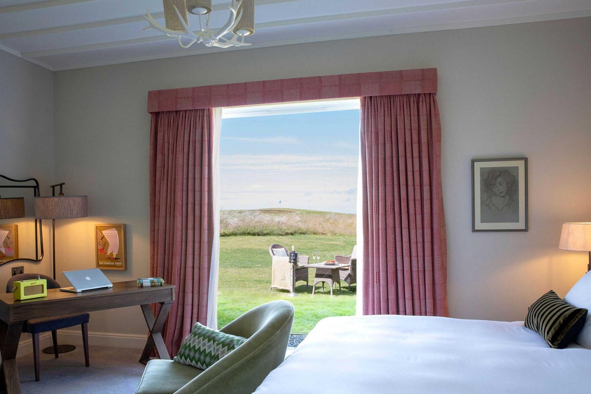 Another Place, The Machrie Port Ellen Room photo